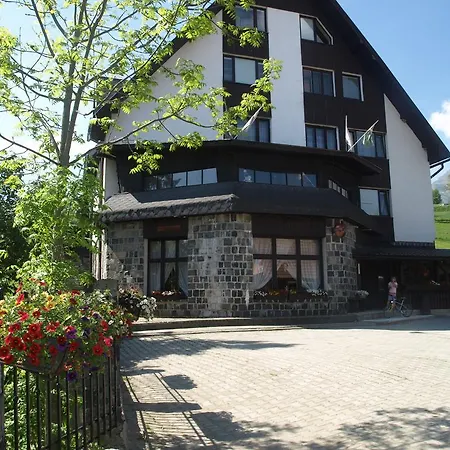 Nocľah s raňajkami Janosik Zdiar